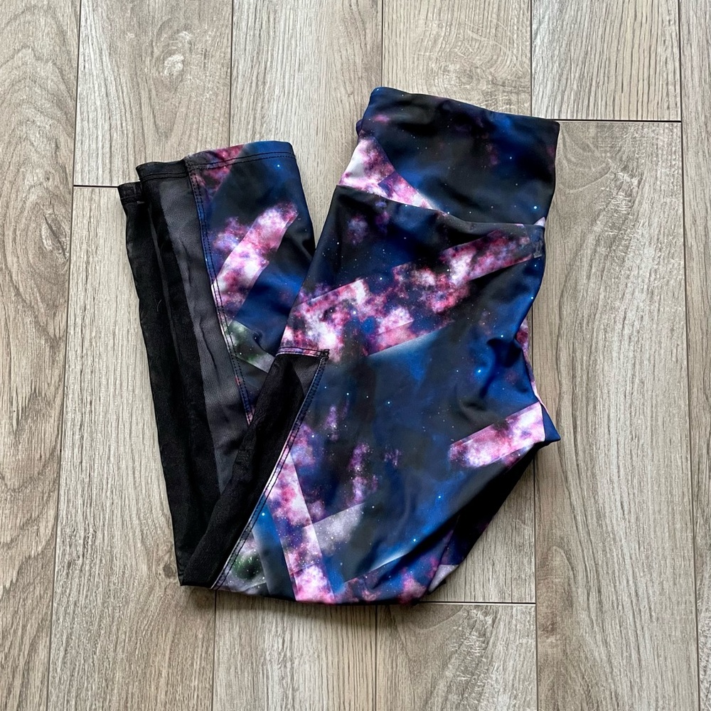 Onzie Mesh Panel Crop Leggings Size XS